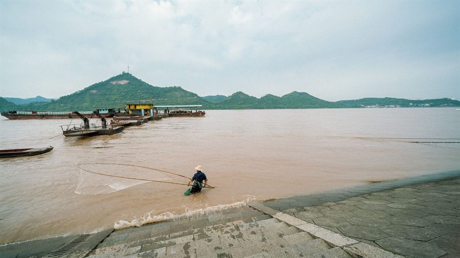 Fisherman on the Yangtze at Yichang